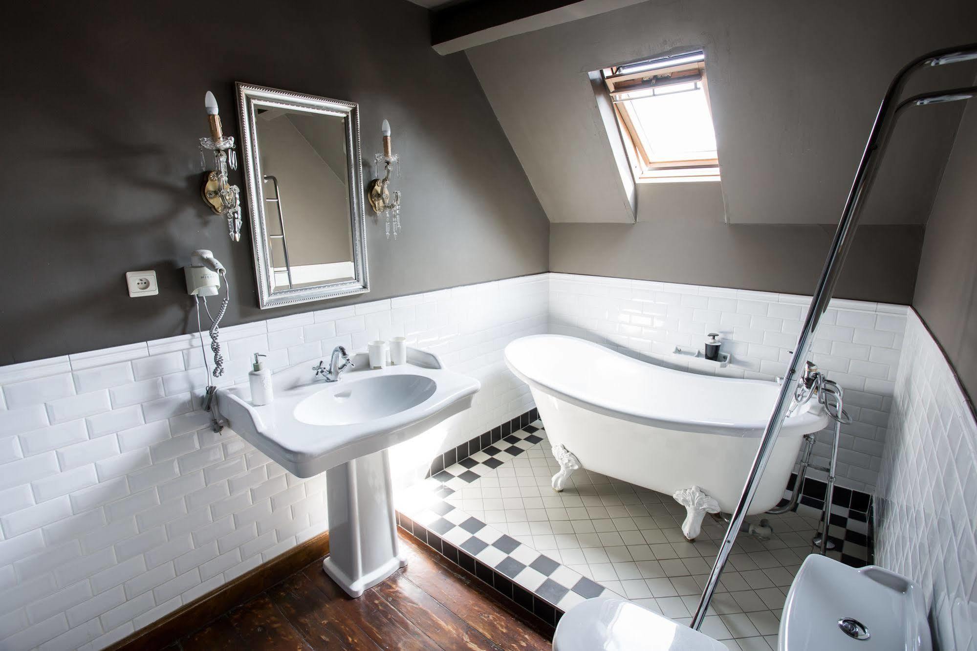 בריסל B&B Downtown Bxl מראה חיצוני תמונה