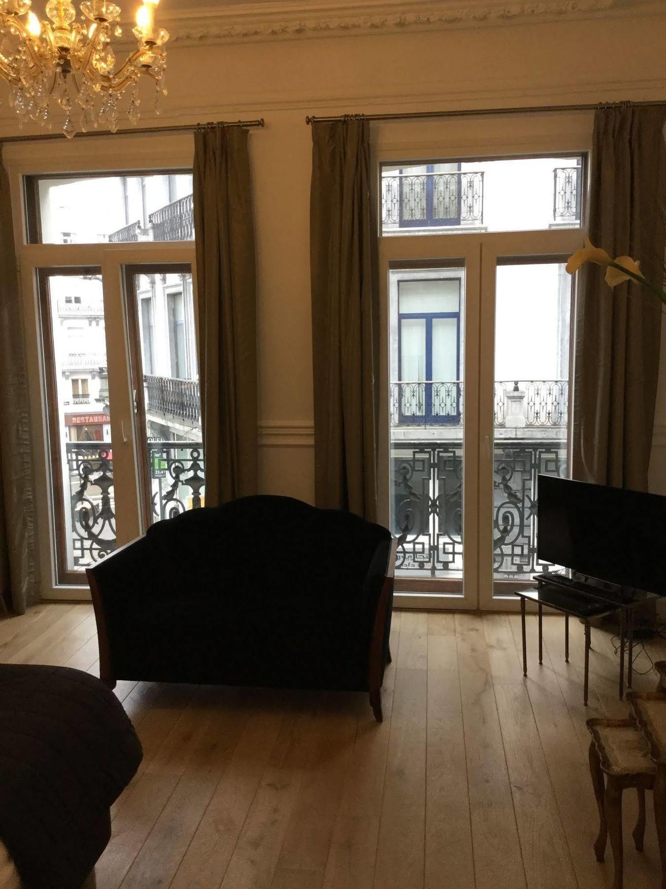 בריסל B&B Downtown Bxl מראה חיצוני תמונה