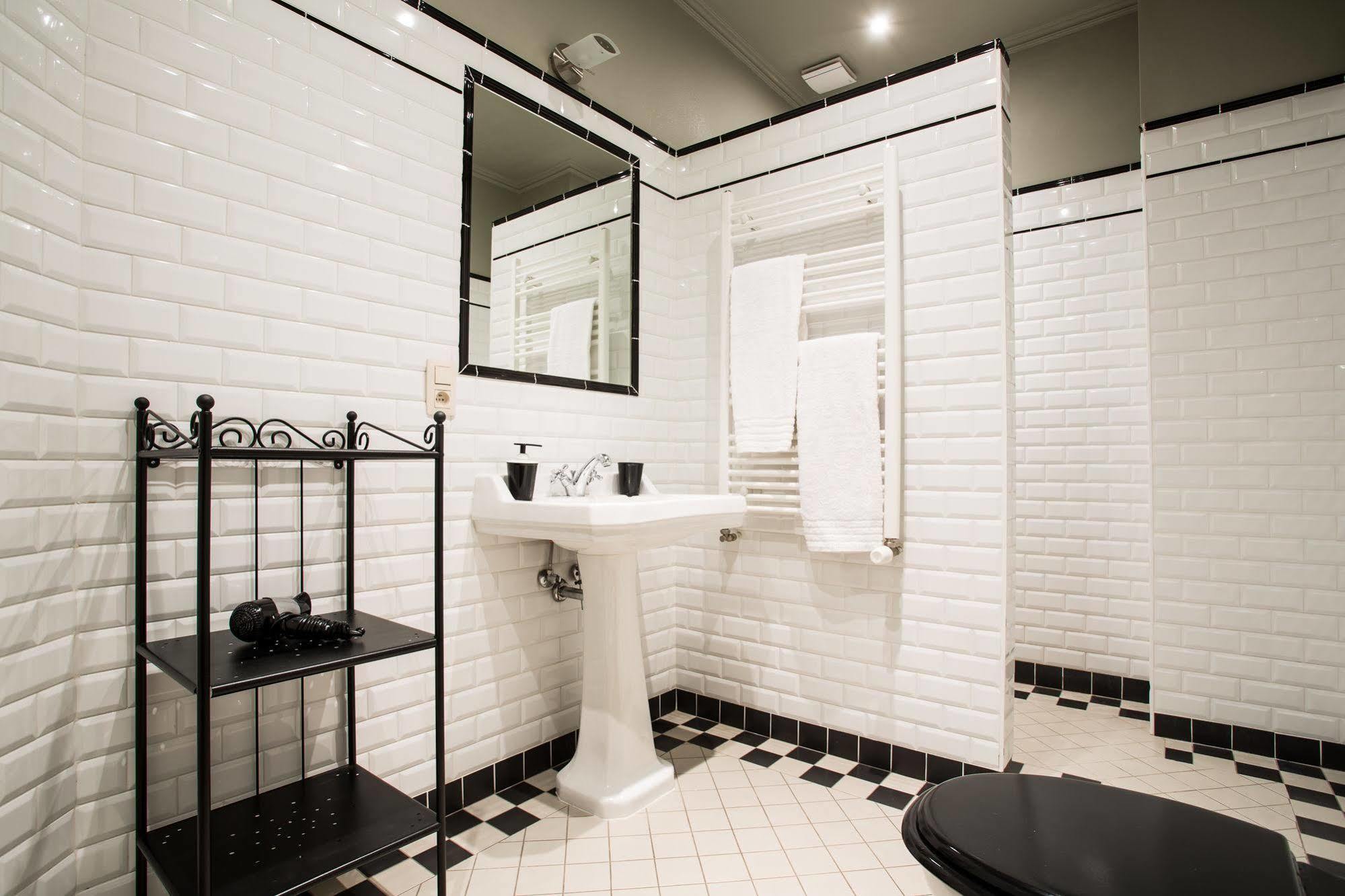 בריסל B&B Downtown Bxl מראה חיצוני תמונה